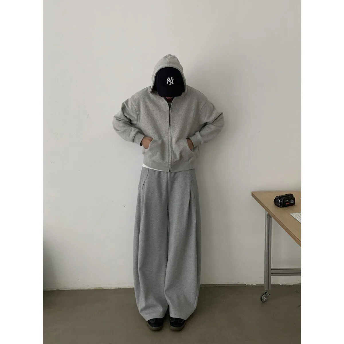 レトロ カーブドスウェットパンツ ワイドストレート
